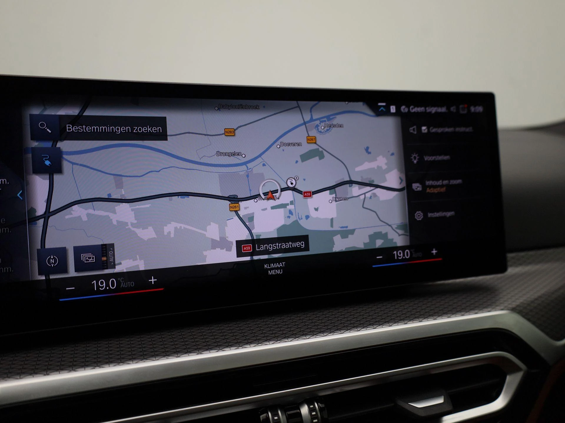 BMW-i4-image-19