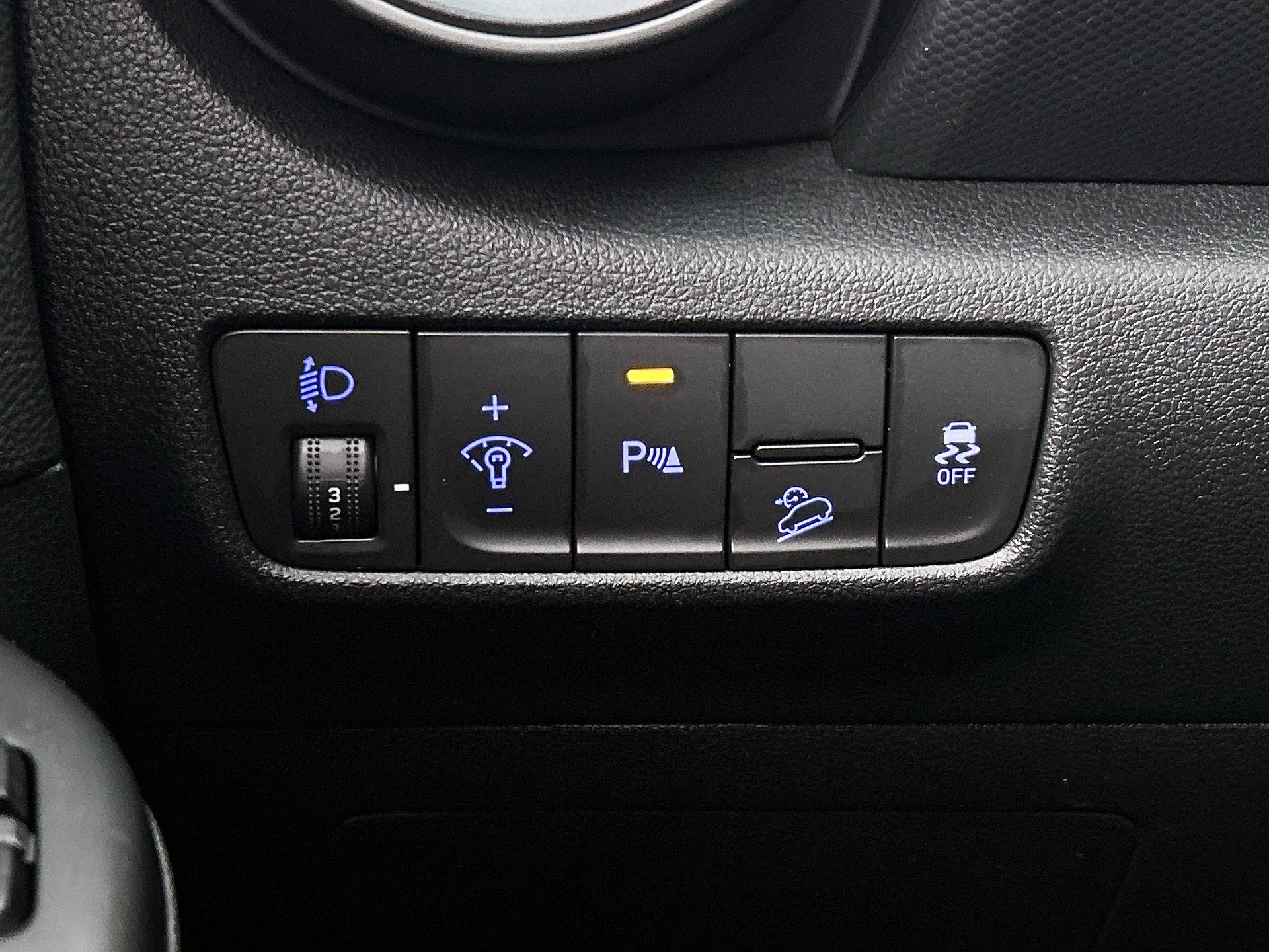 Hyundai-Kona-image-14