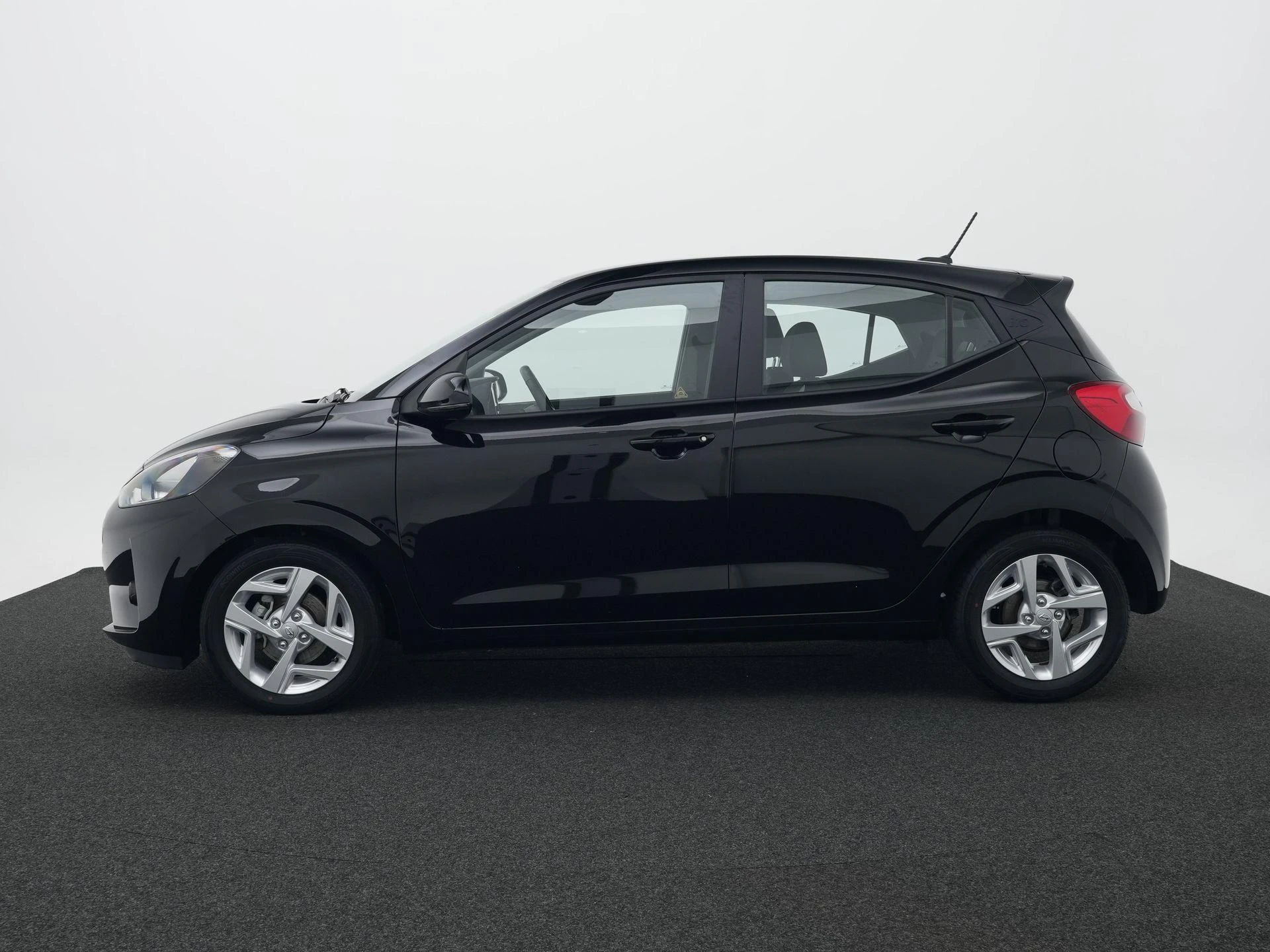 Hyundai-i10-image-3