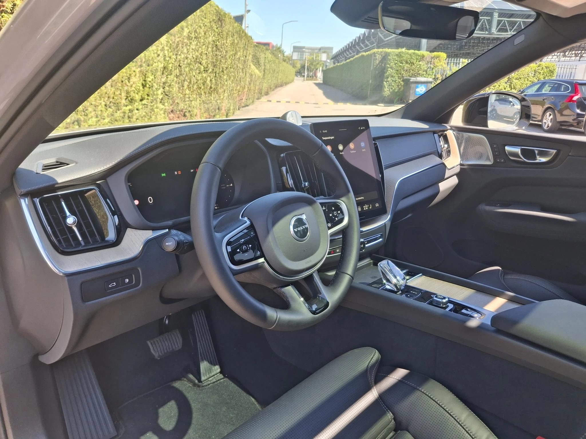 Volvo-XC60-image-17
