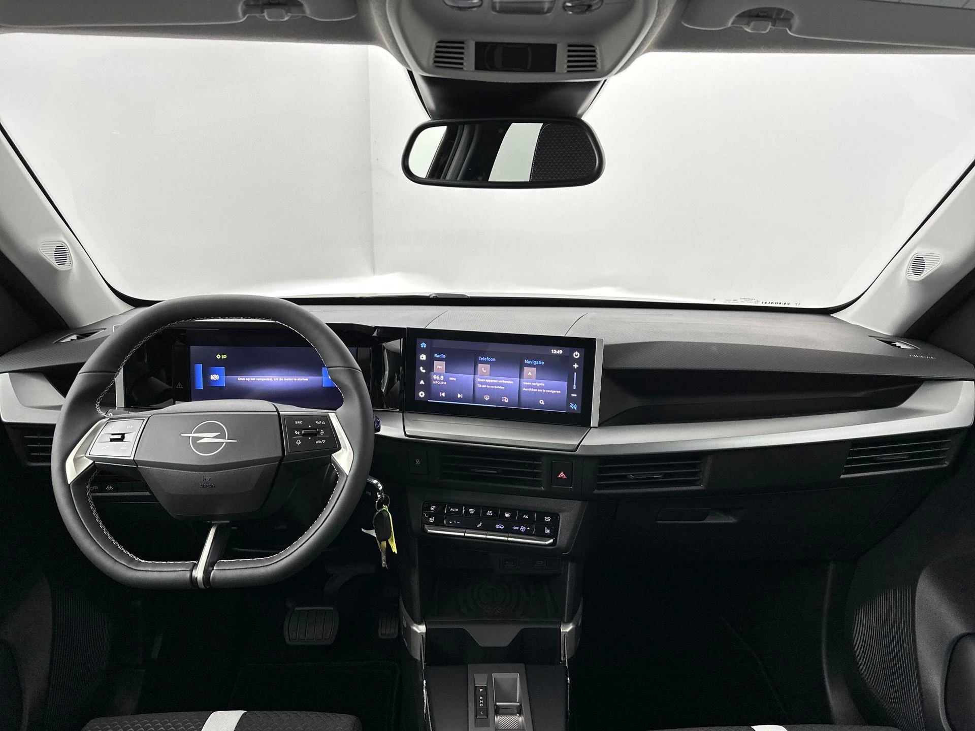 Opel-Frontera-image-12