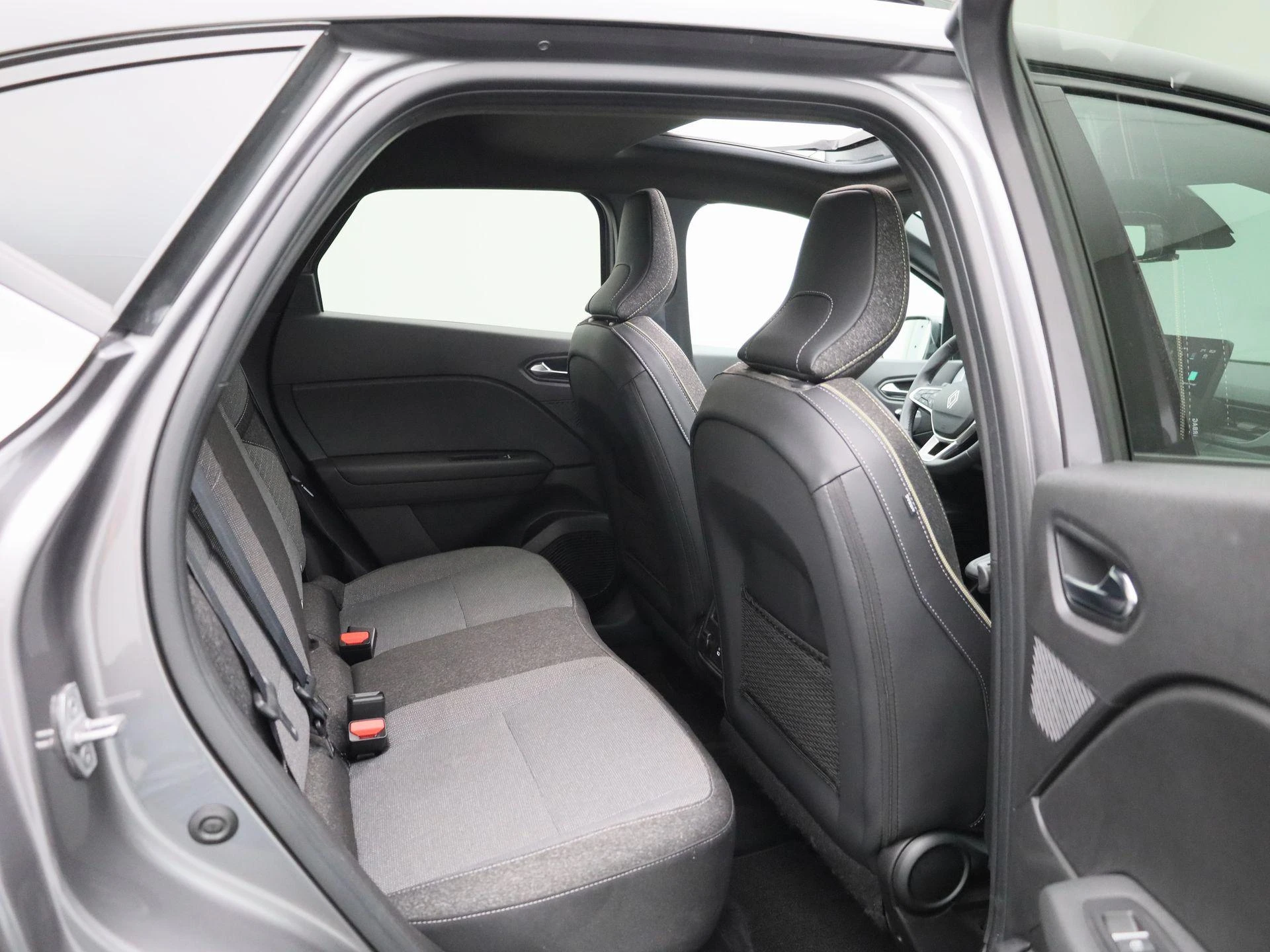 Renault-Captur-image-32