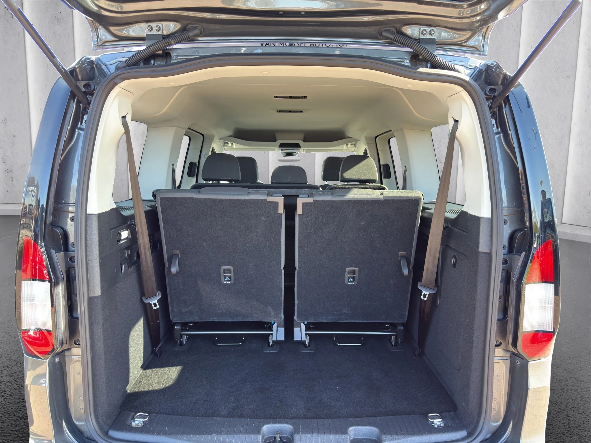 Ford-Tourneo Connect-image-16