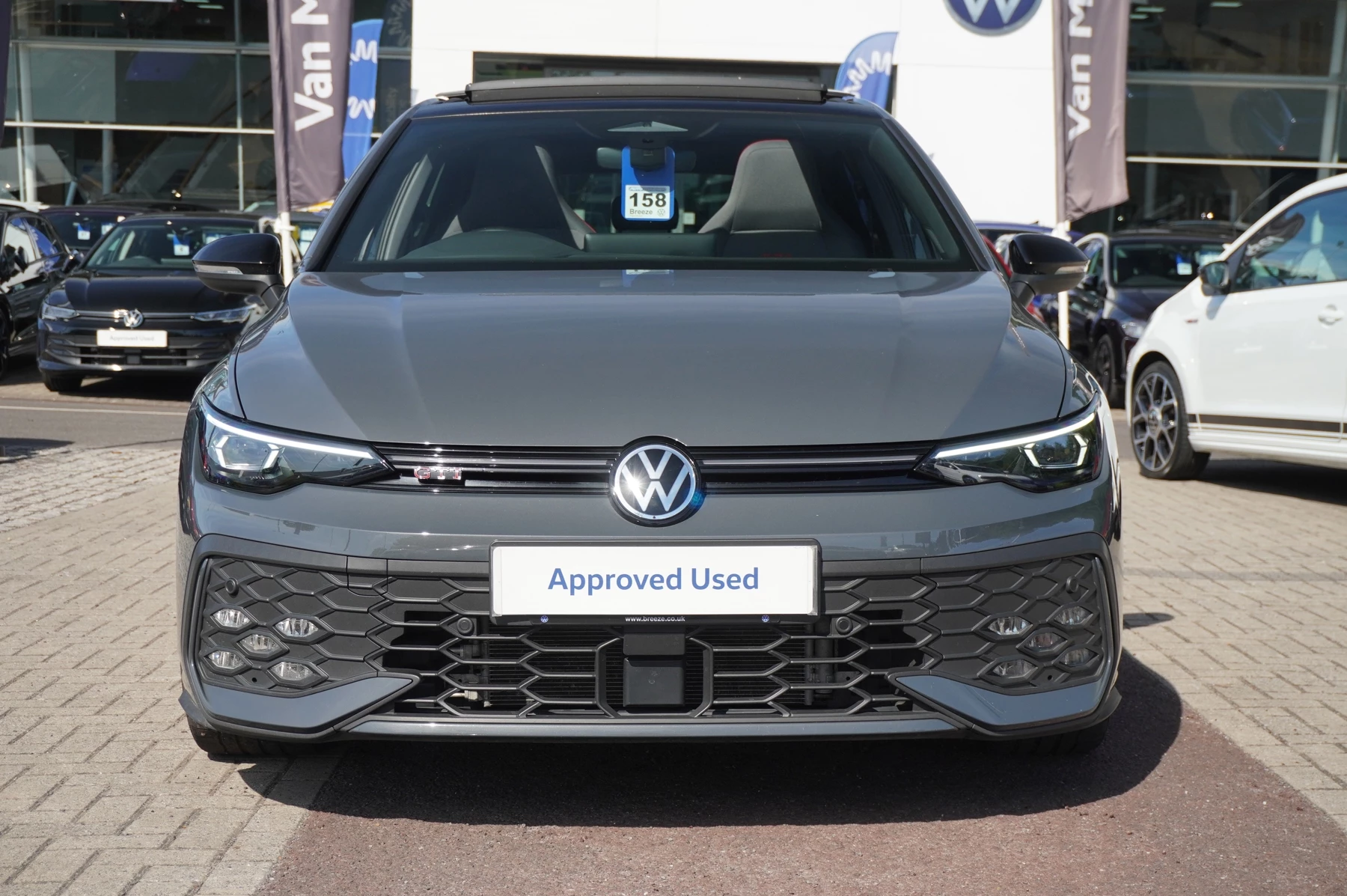 Volkswagen-Golf-image-6