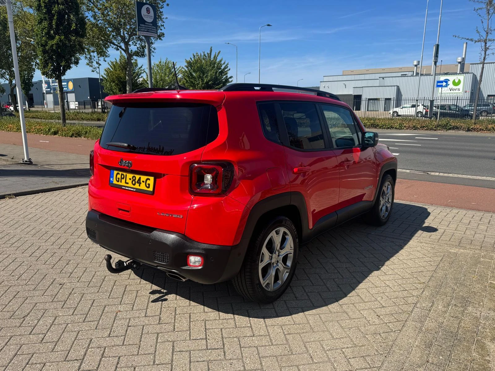 Jeep-Renegade-image-4