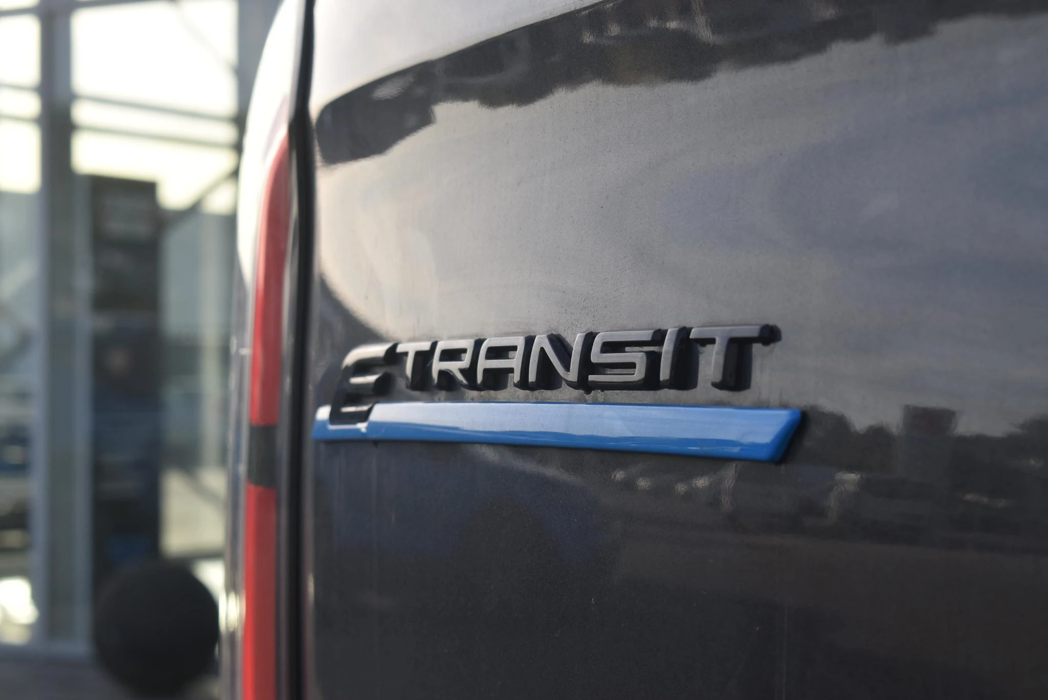 Ford-E-Transit Custom-image-14
