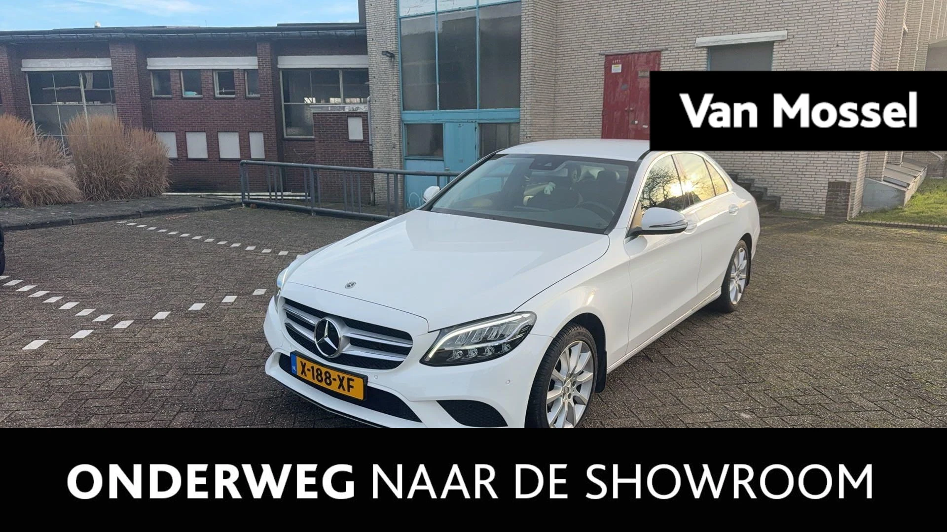 Mercedes-Benz-C-Klasse-image-0