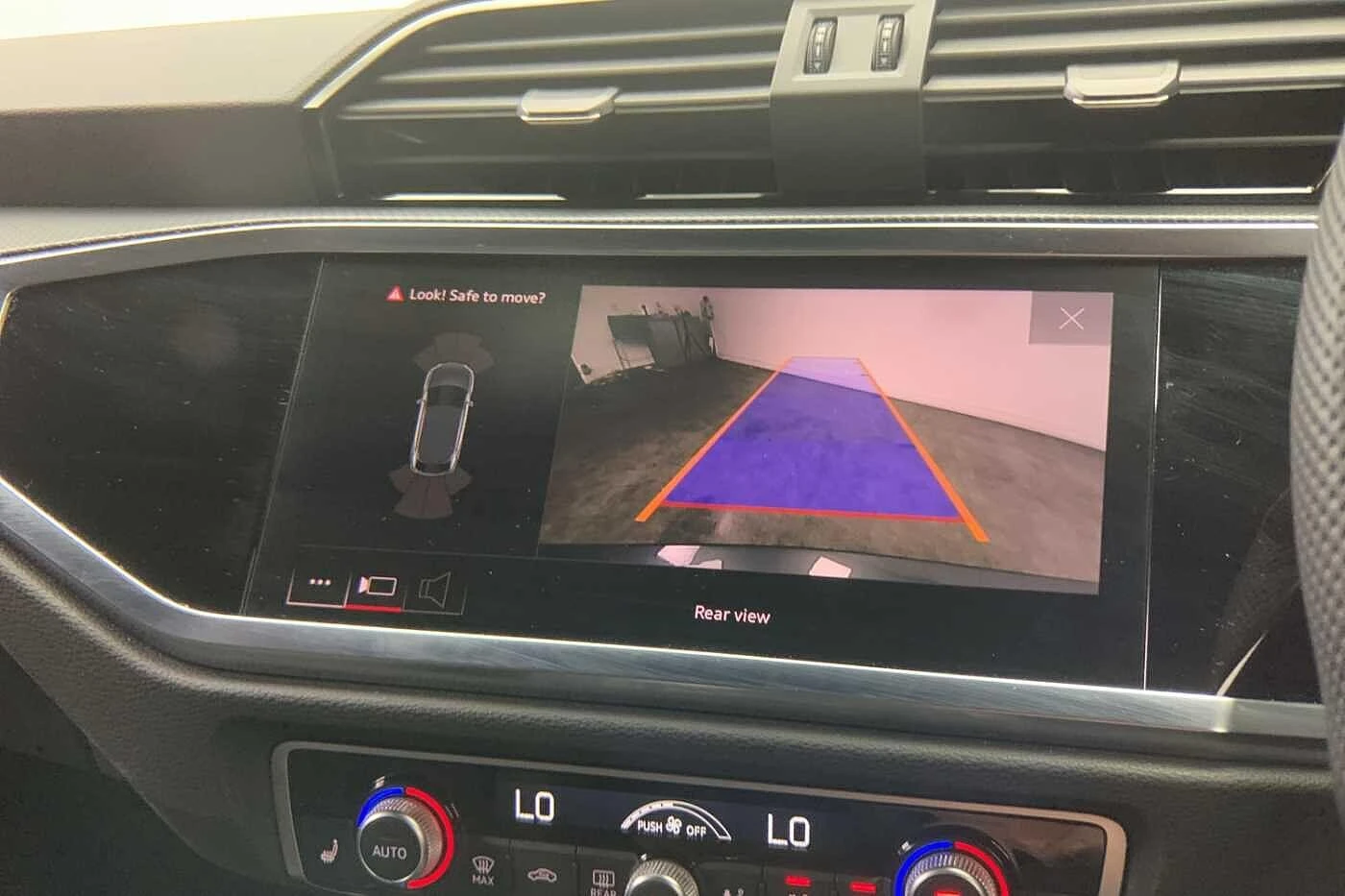 Audi-Q3-image-19