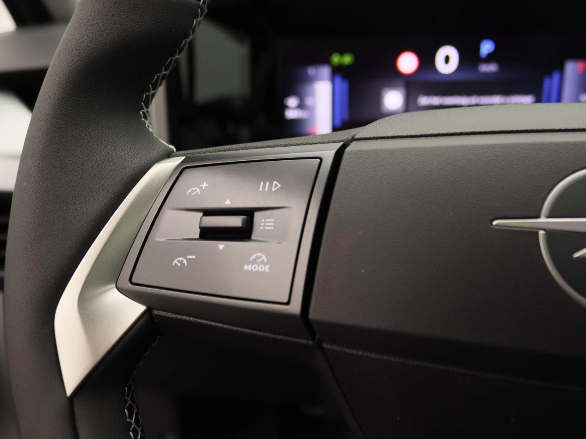 Opel-Frontera-image-18