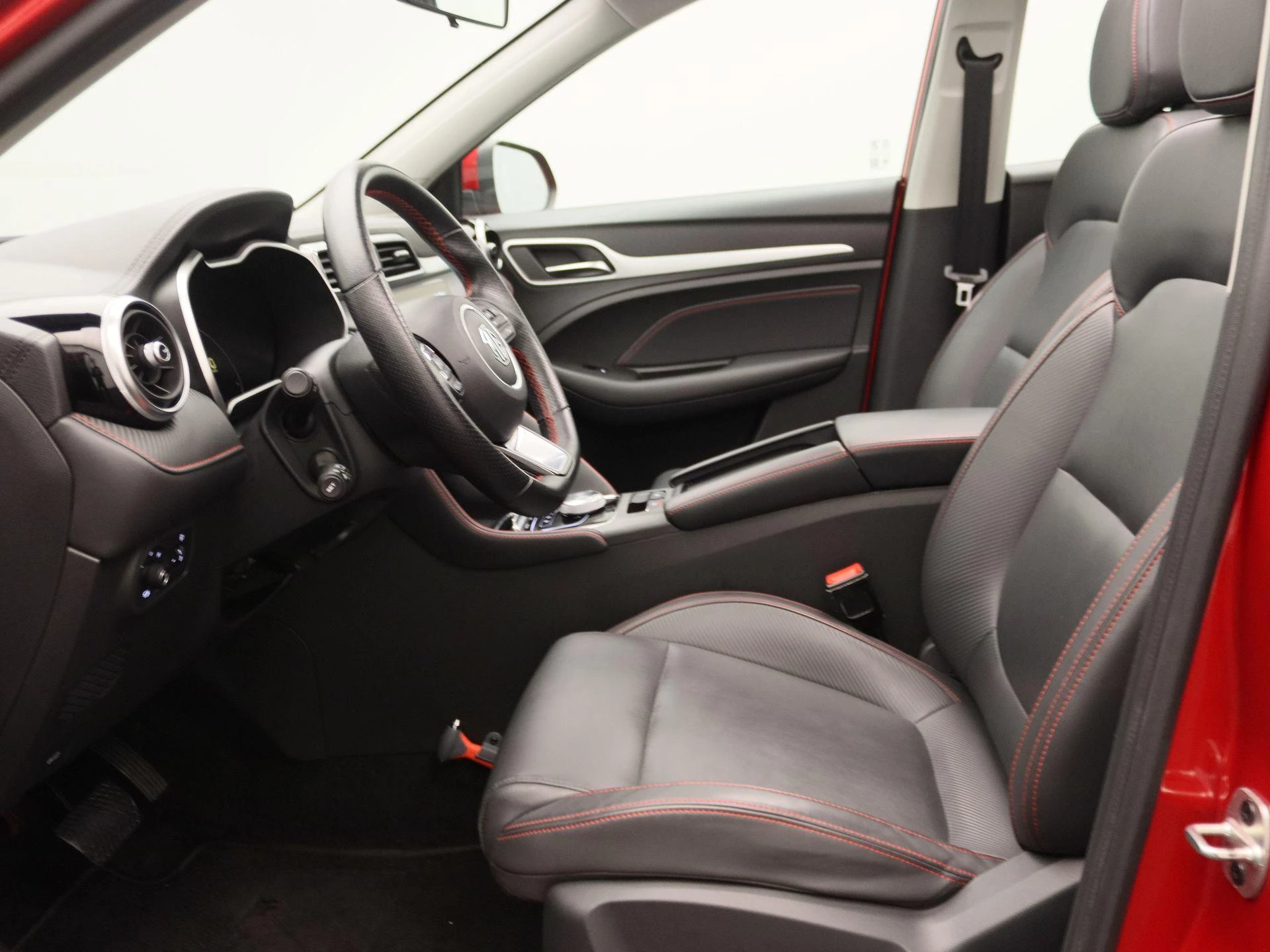 MG-ZS EV-image-11