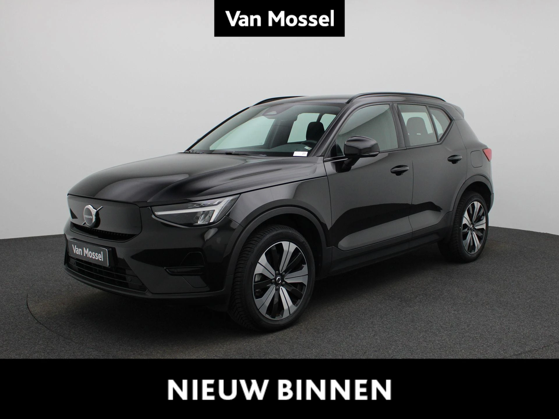 Volvo-XC40-image-0