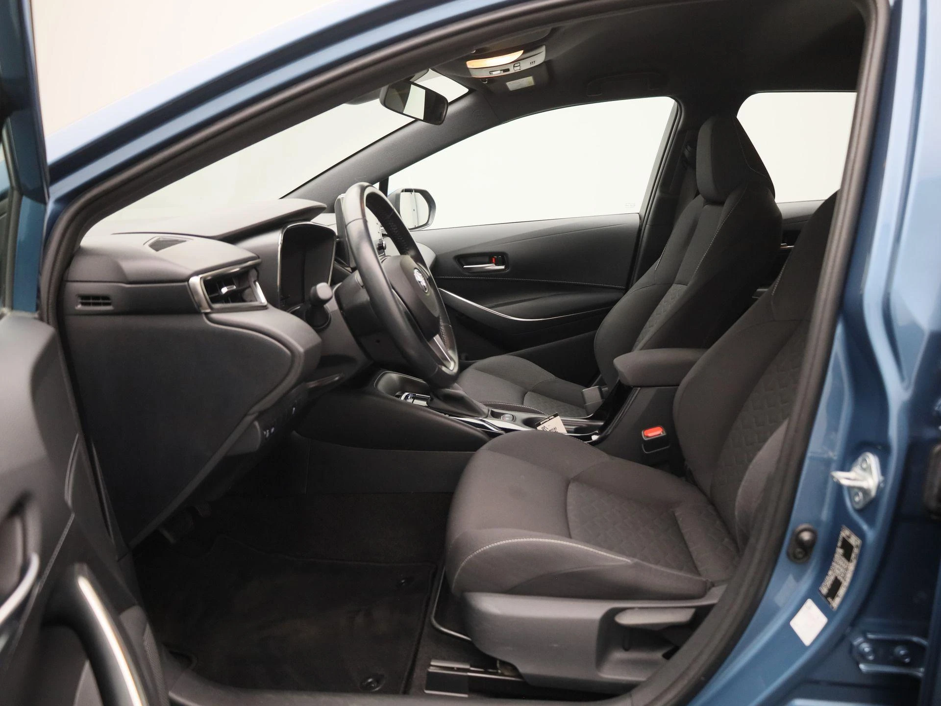 Toyota-Corolla Touring Sports-image-11