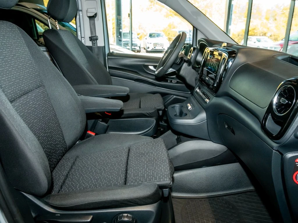 Mercedes-Benz-Vito 119 CDI-image-11