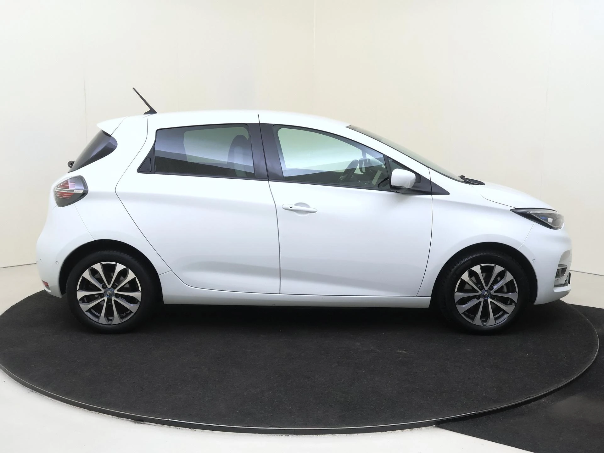 Renault-ZOE-image-7