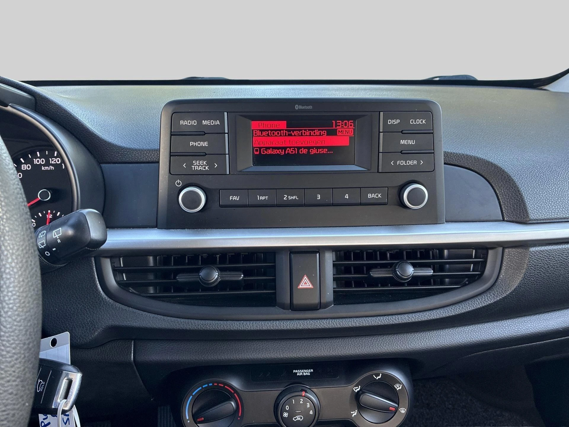 Kia-Picanto-image-10
