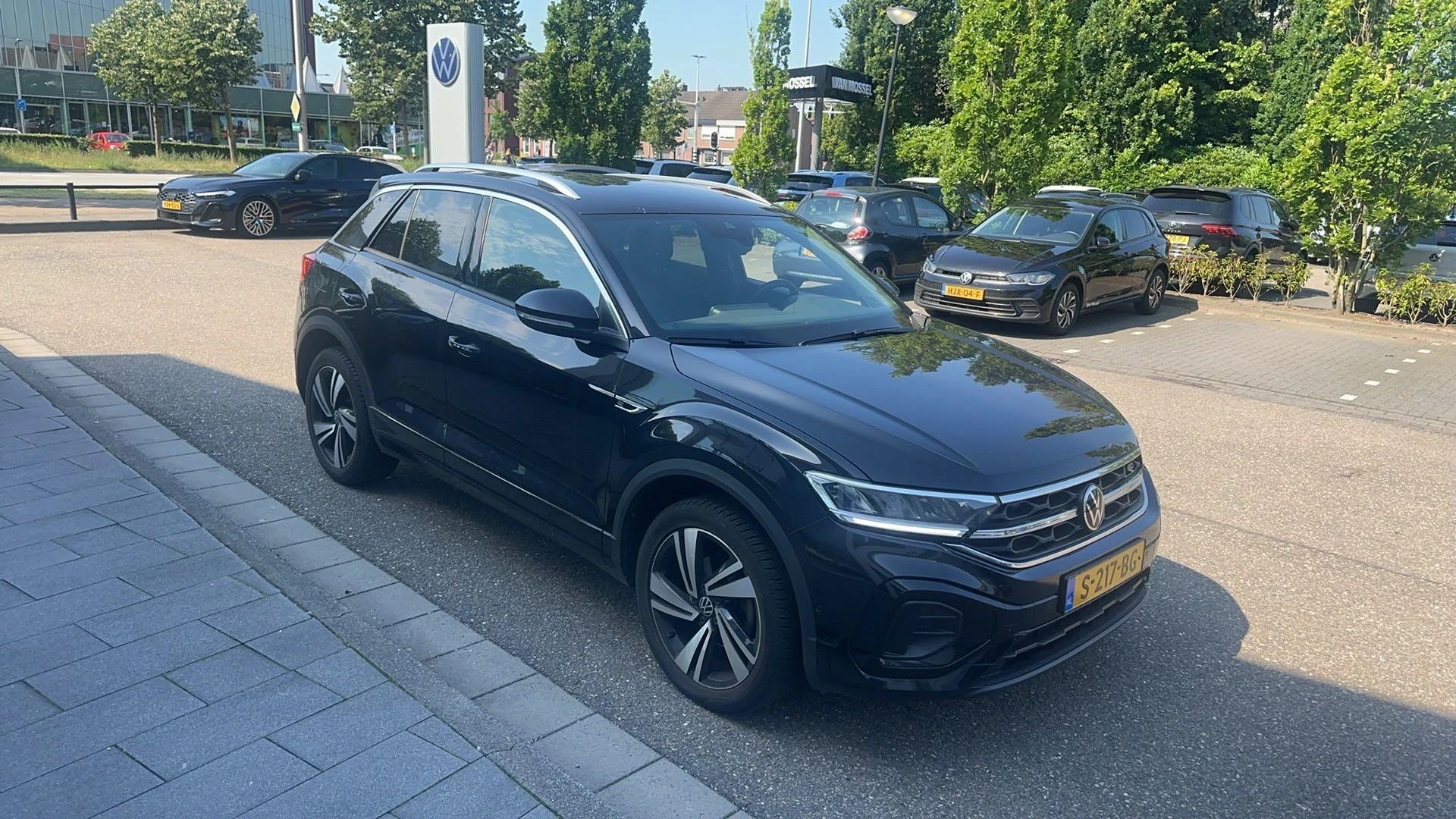 Volkswagen T-Roc 1.5 TSI R-Line | 150 PK |