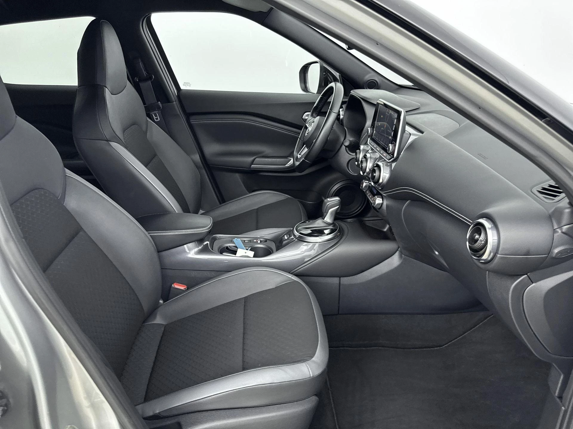 Nissan Juke 1.6 Hybrid N-Connecta 143PK