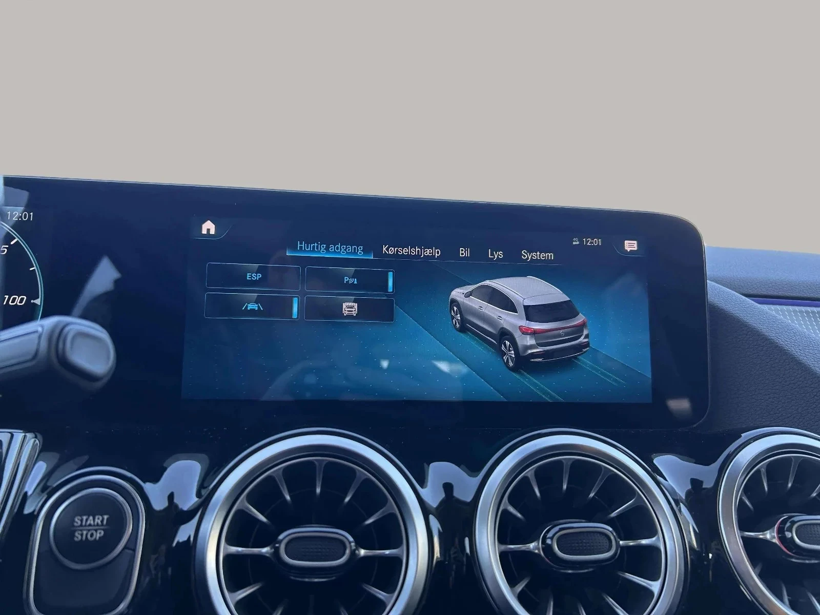 Mercedes-Benz-EQA-image-20