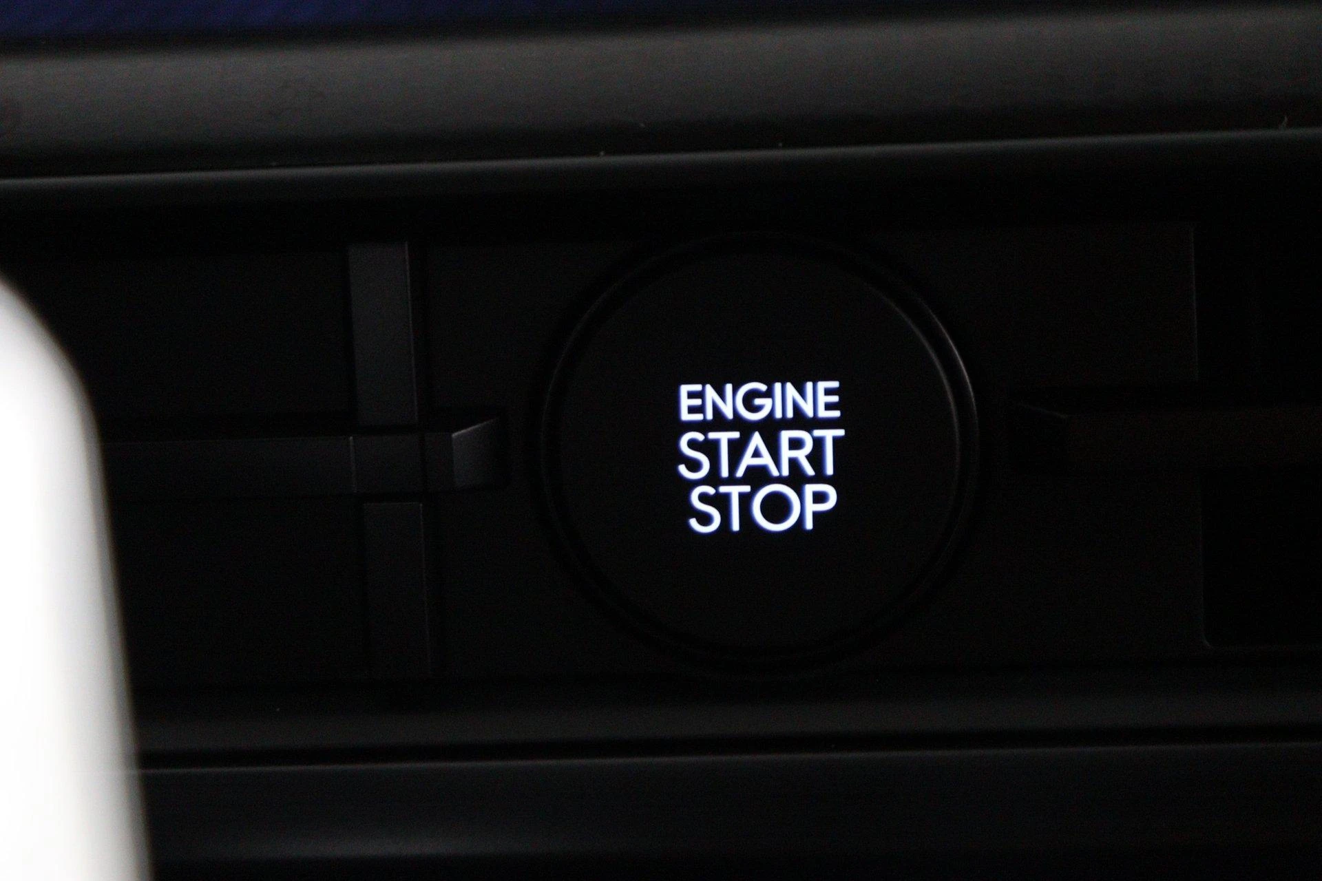 Hyundai-Santa Fe-image-53