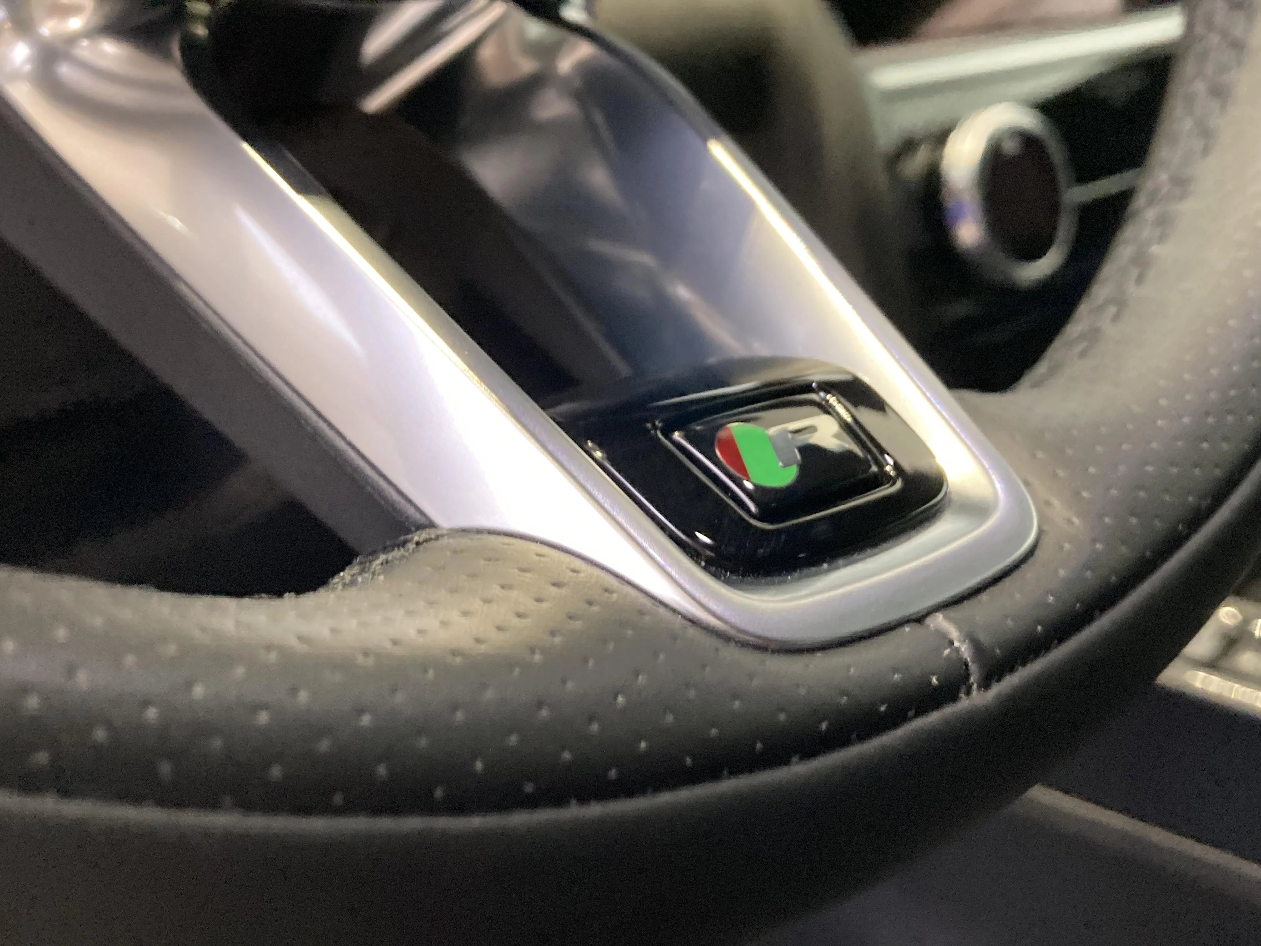 Jaguar-E-PACE-image-18