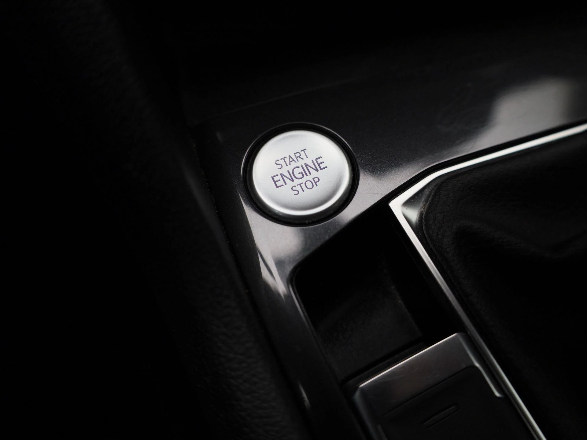 Volkswagen-Tiguan-image-29