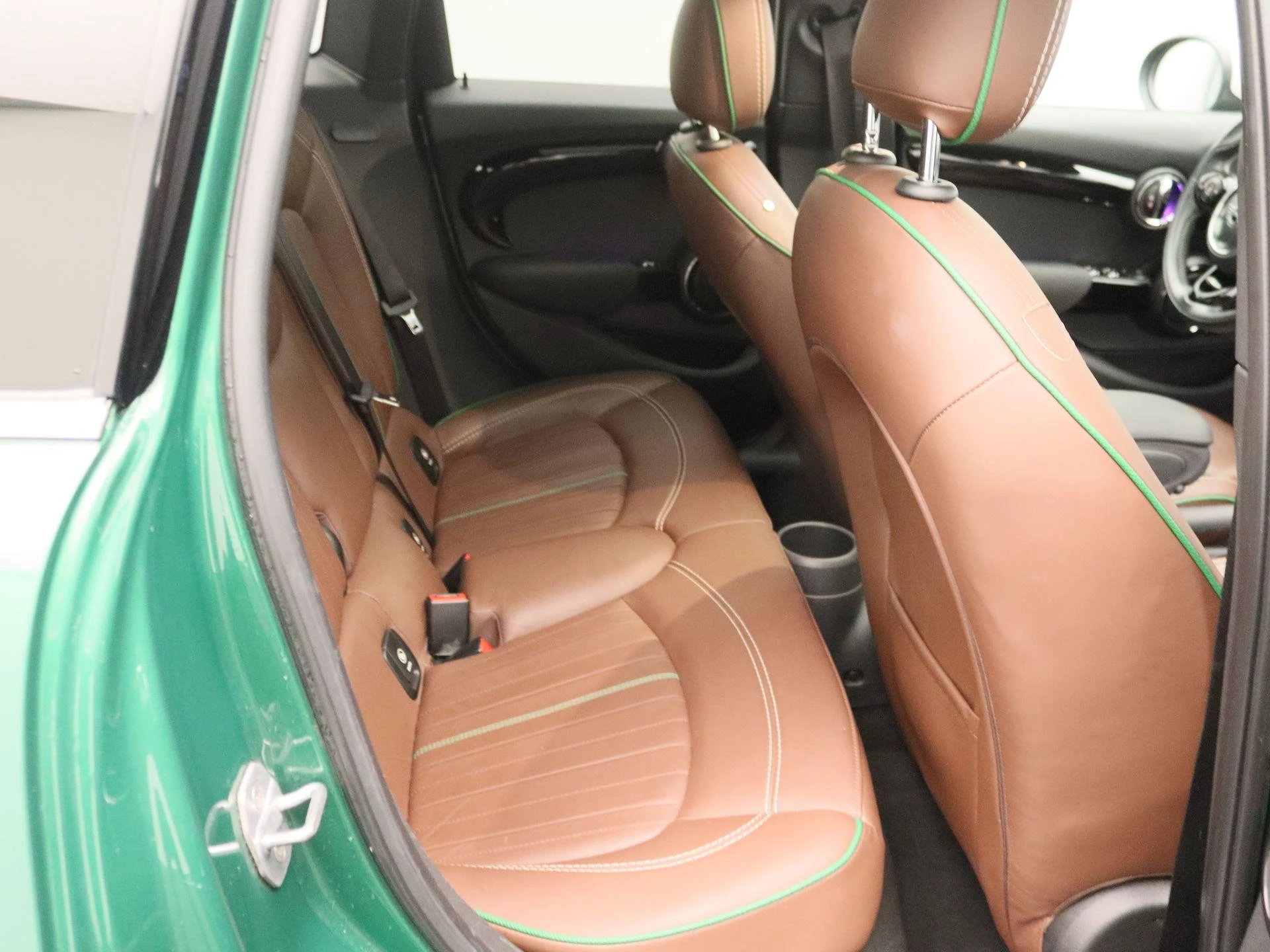 MINI-Cooper-image-23