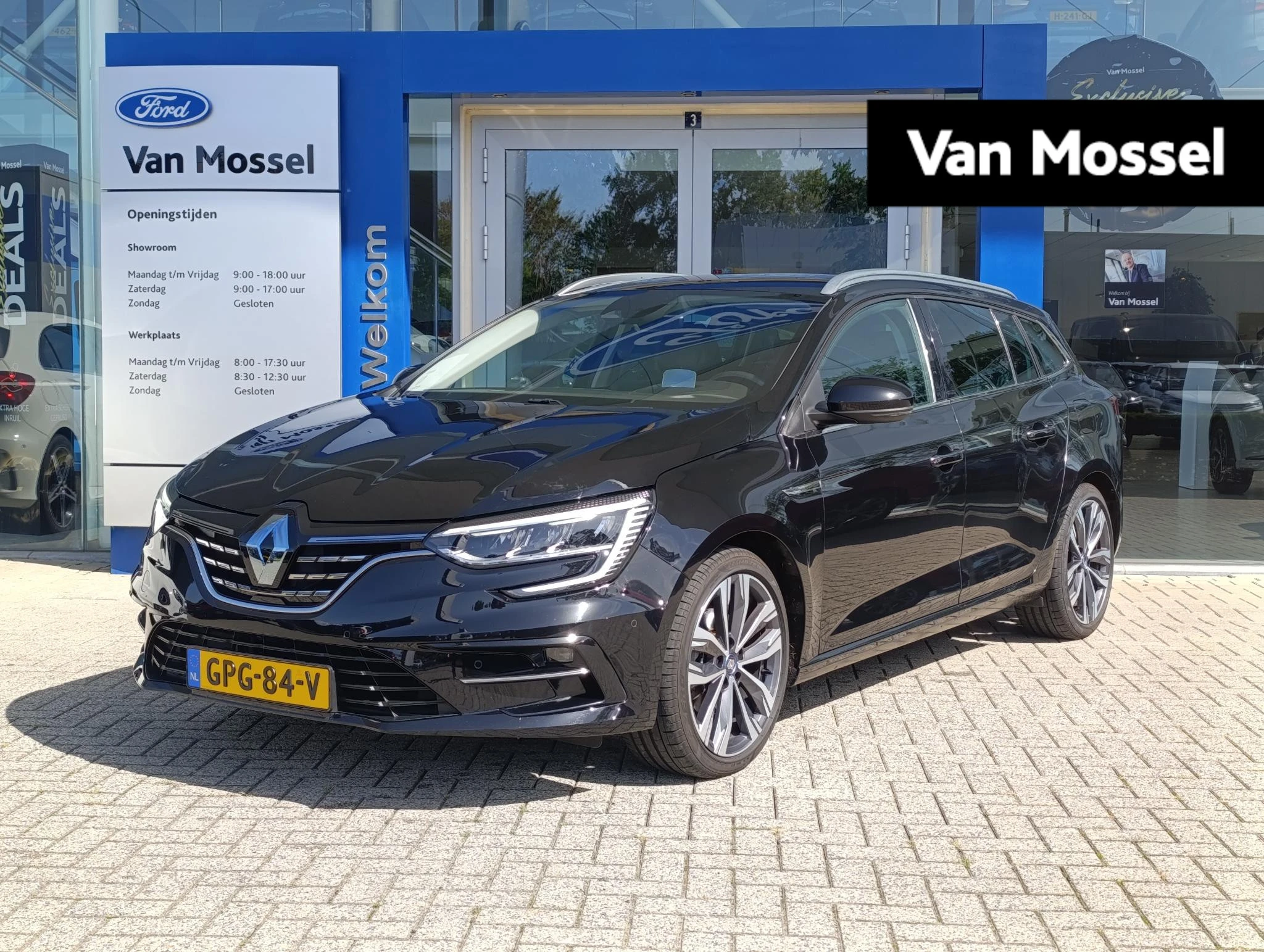 Renault-Megane E-Tech-image-0