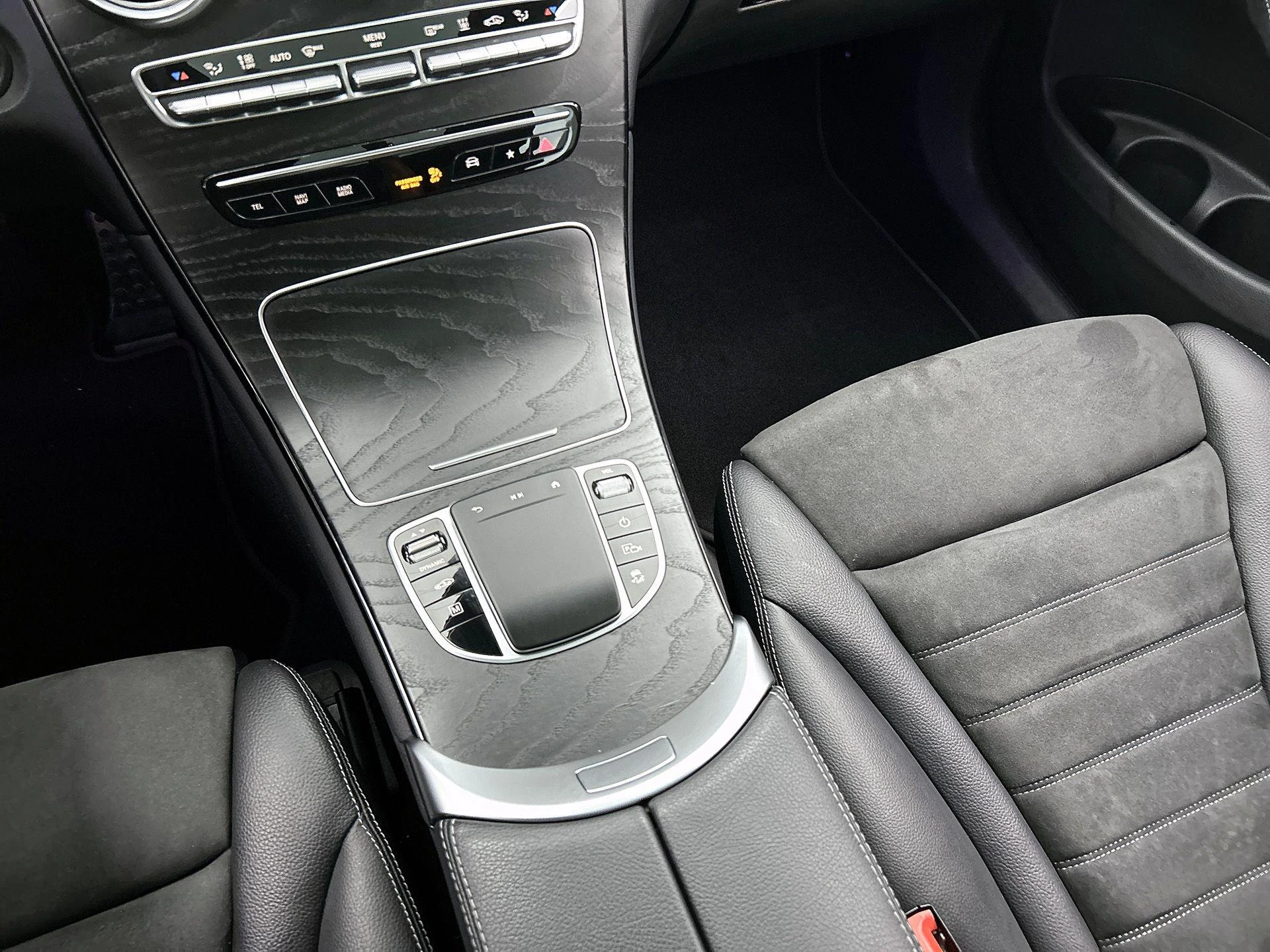 Mercedes-Benz-GLC-image-29