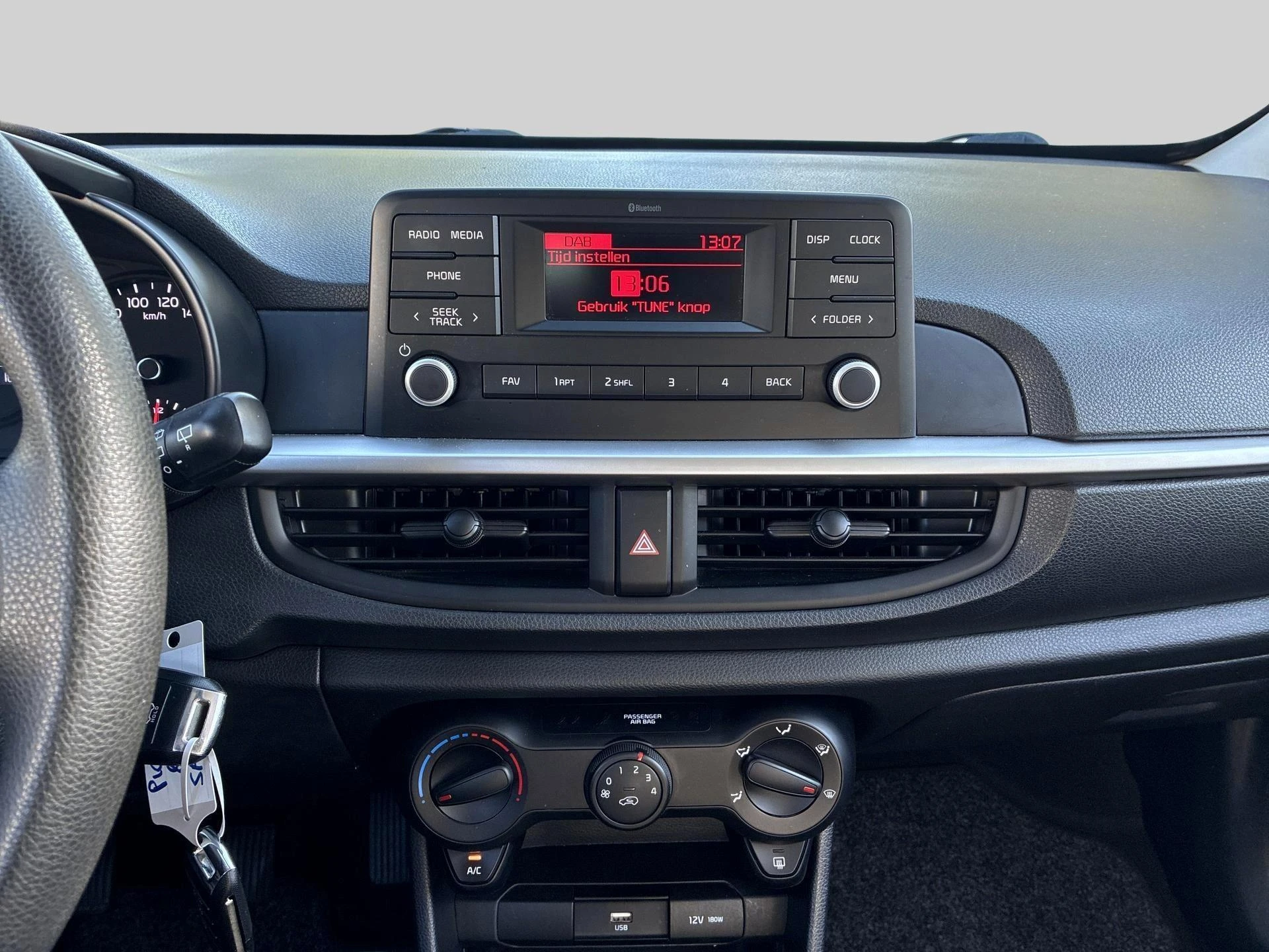 Kia-Picanto-image-11