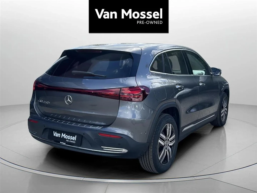 Mercedes-Benz-EQA-image-4