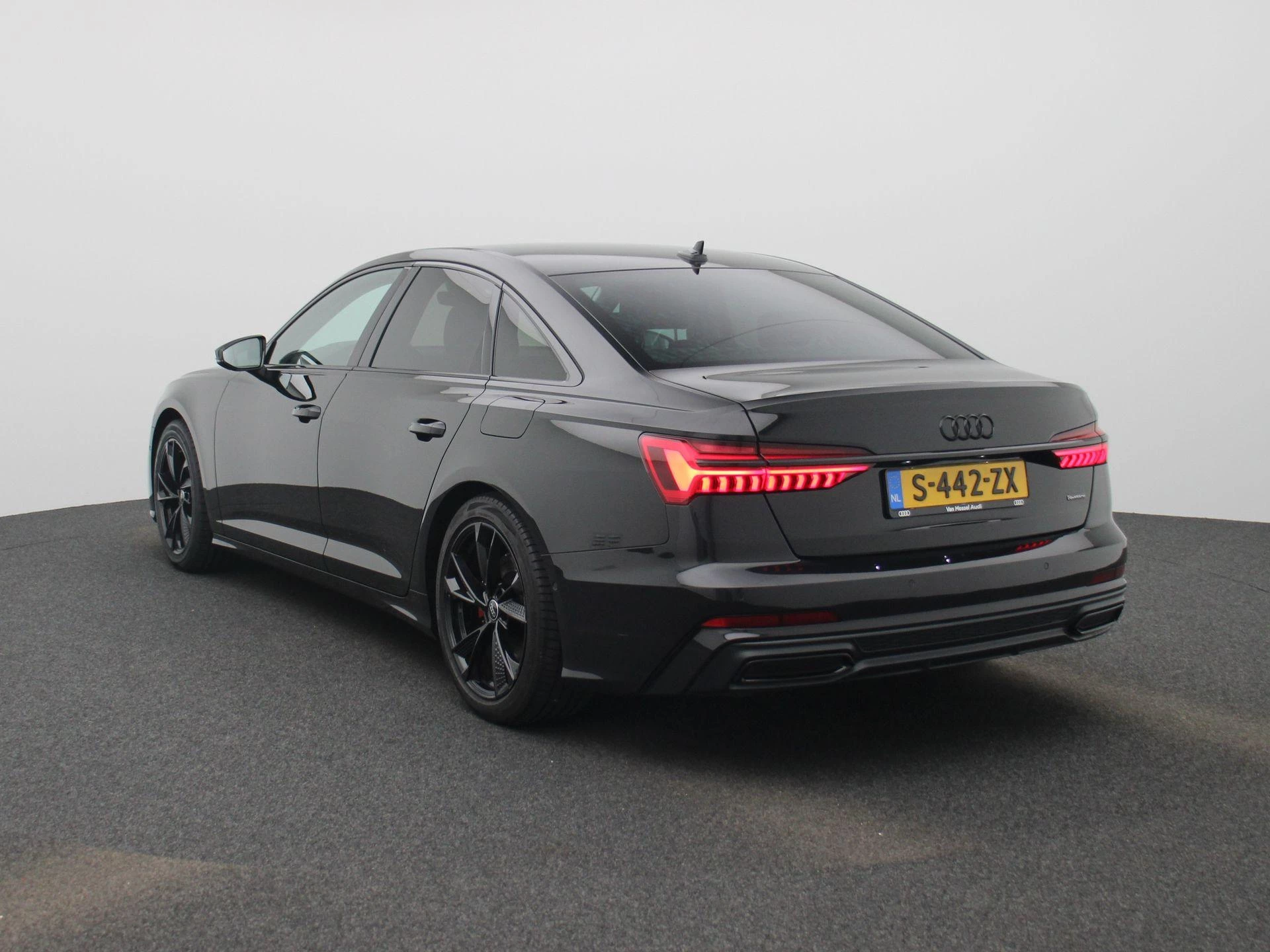 Audi A6 Limousine 55 TFSI e quattro Pro Line S Competition