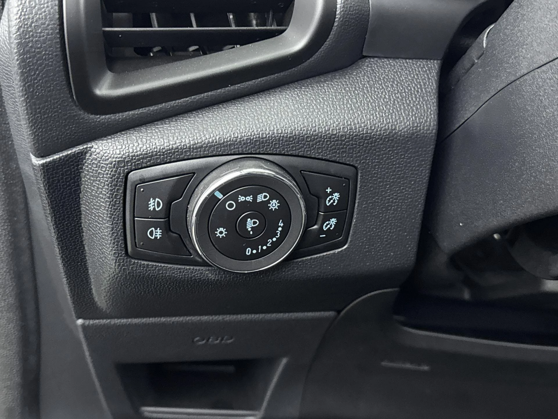 Ford-EcoSport-image-13