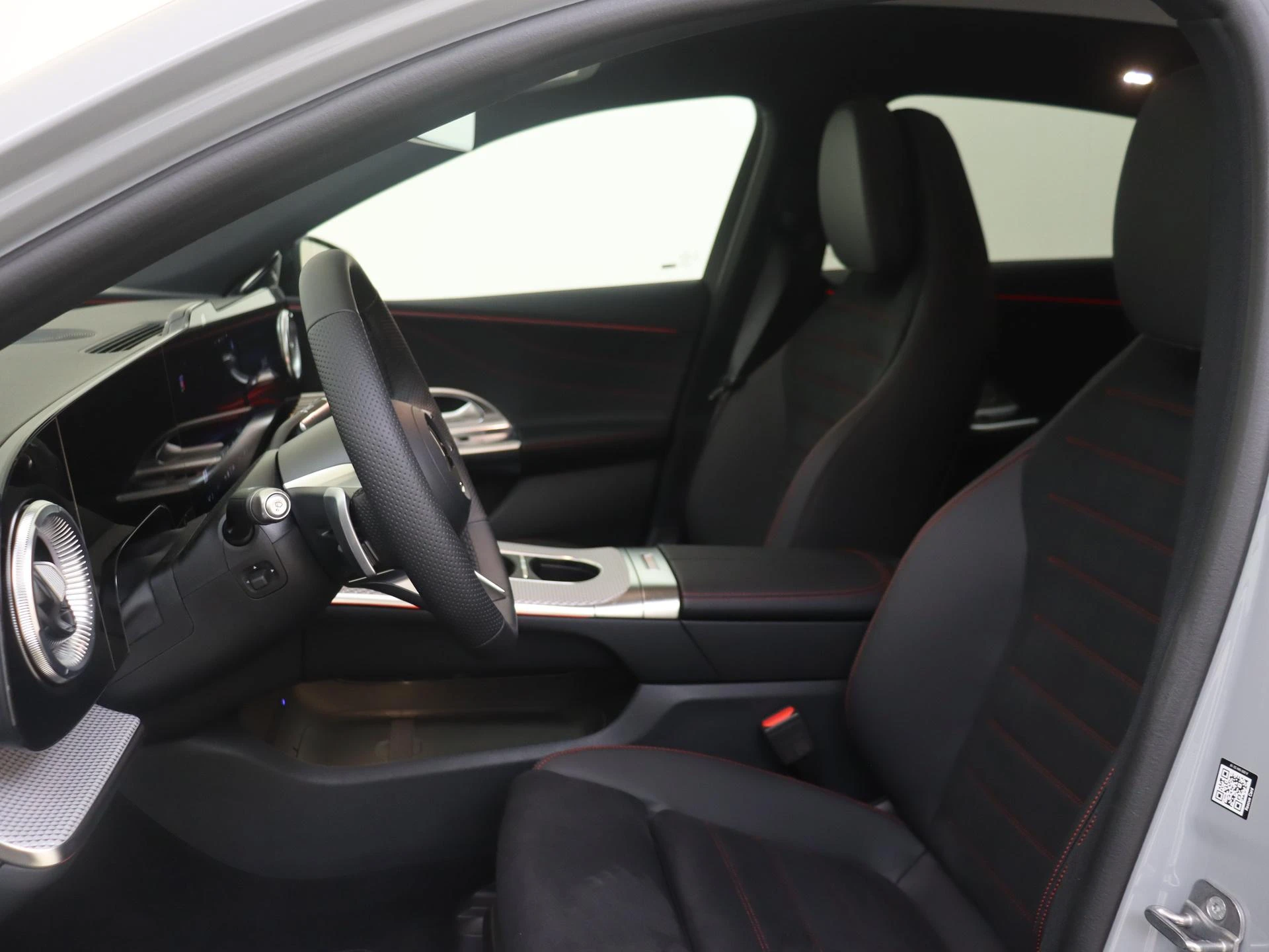 Mercedes-Benz-C-Klasse-image-14
