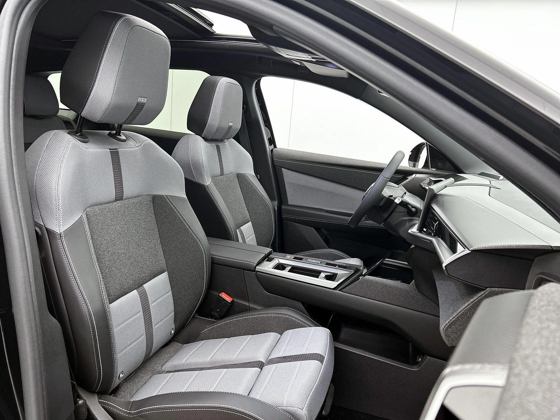 Opel-Grandland-image-38