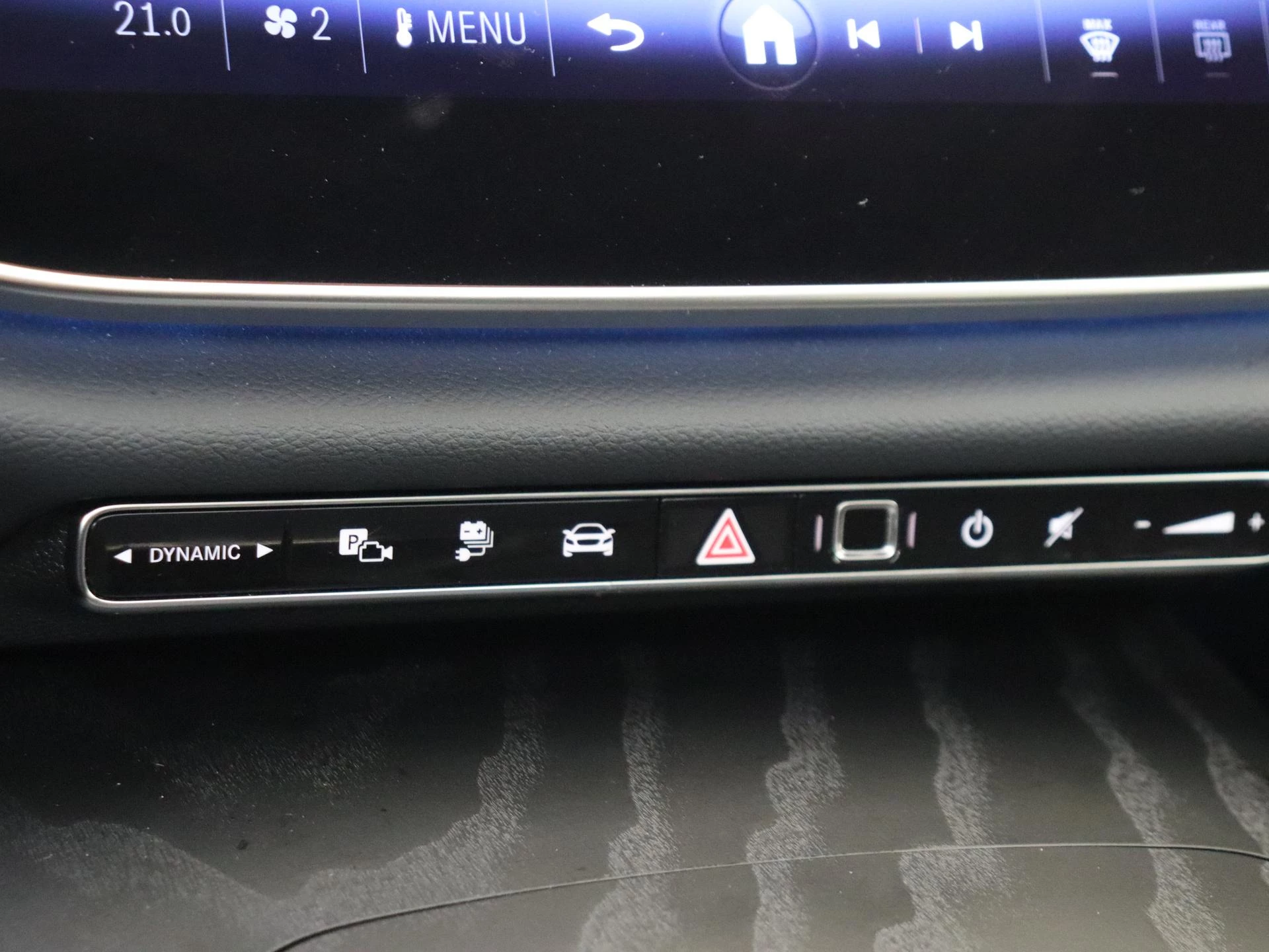 Mercedes-Benz-E-Klasse-image-23