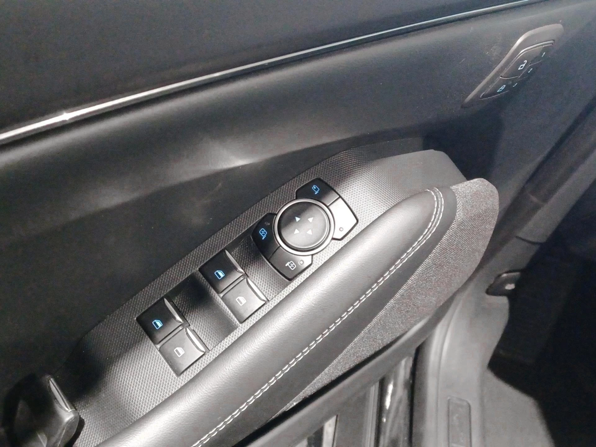 Ford Mustang Mach-E 99kWh 216kW Extended Range RWD