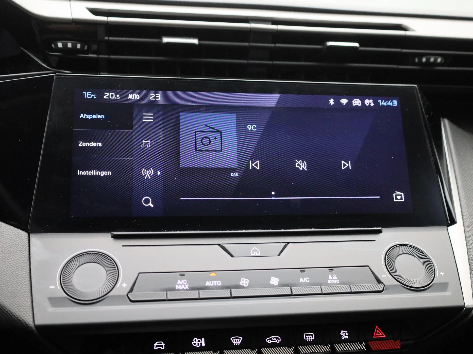 Peugeot-308-image-16