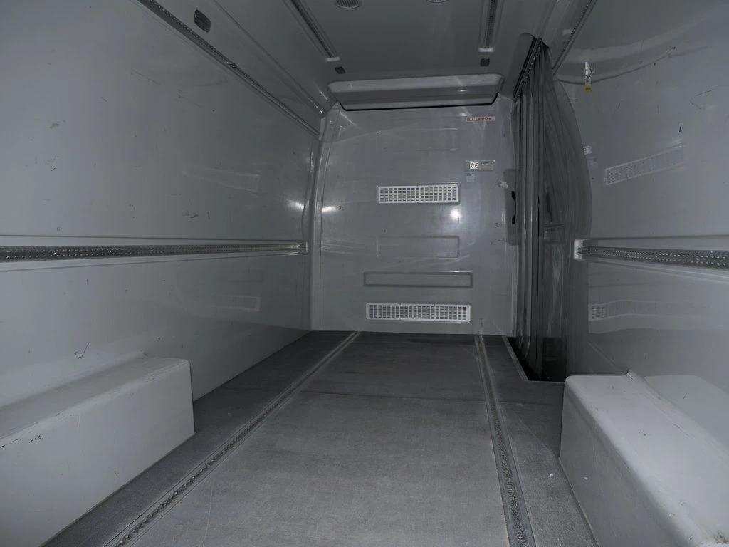 Mercedes-Benz-Sprinter 315-image-12