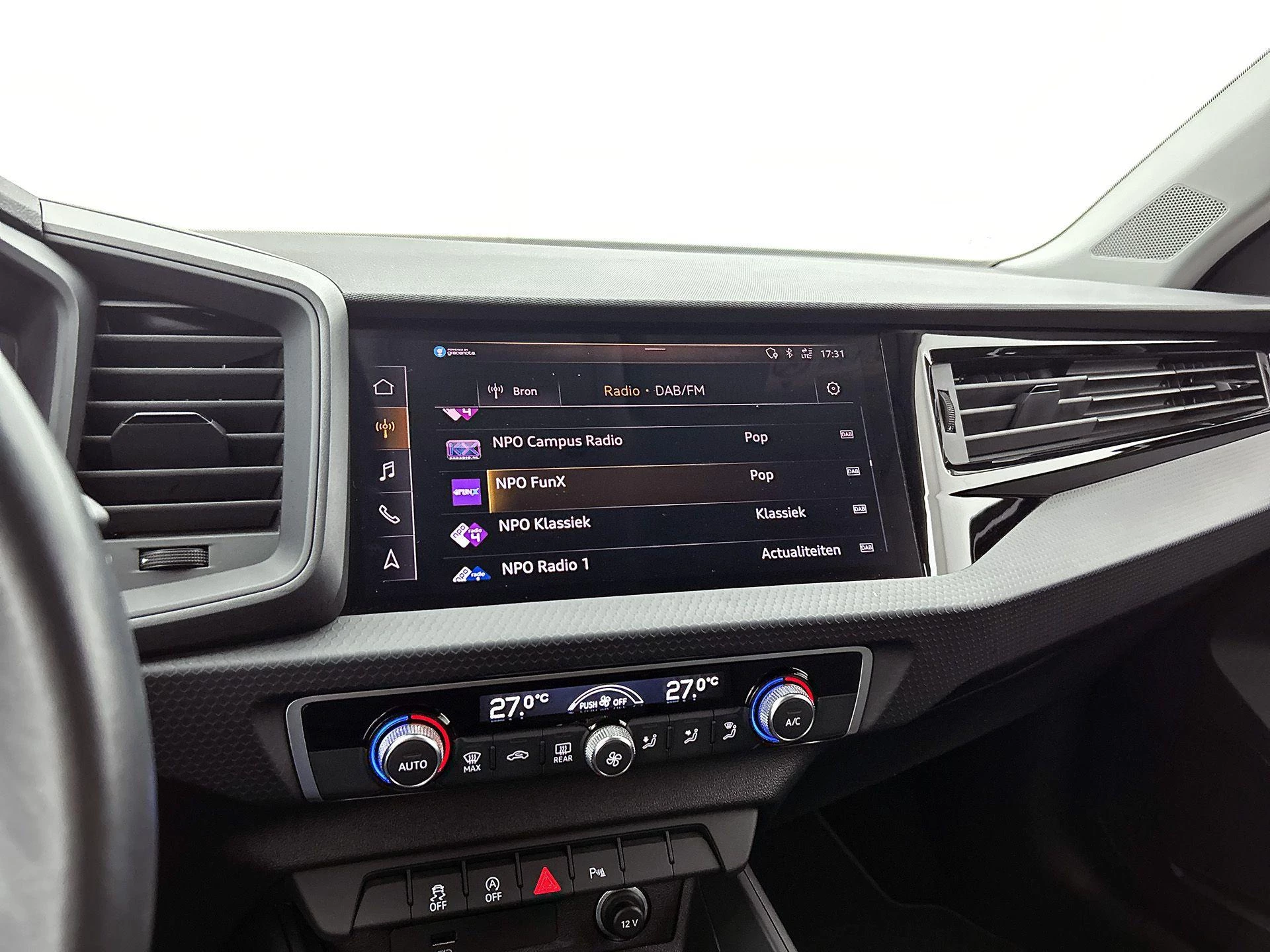 Audi-A1 Sportback-image-7