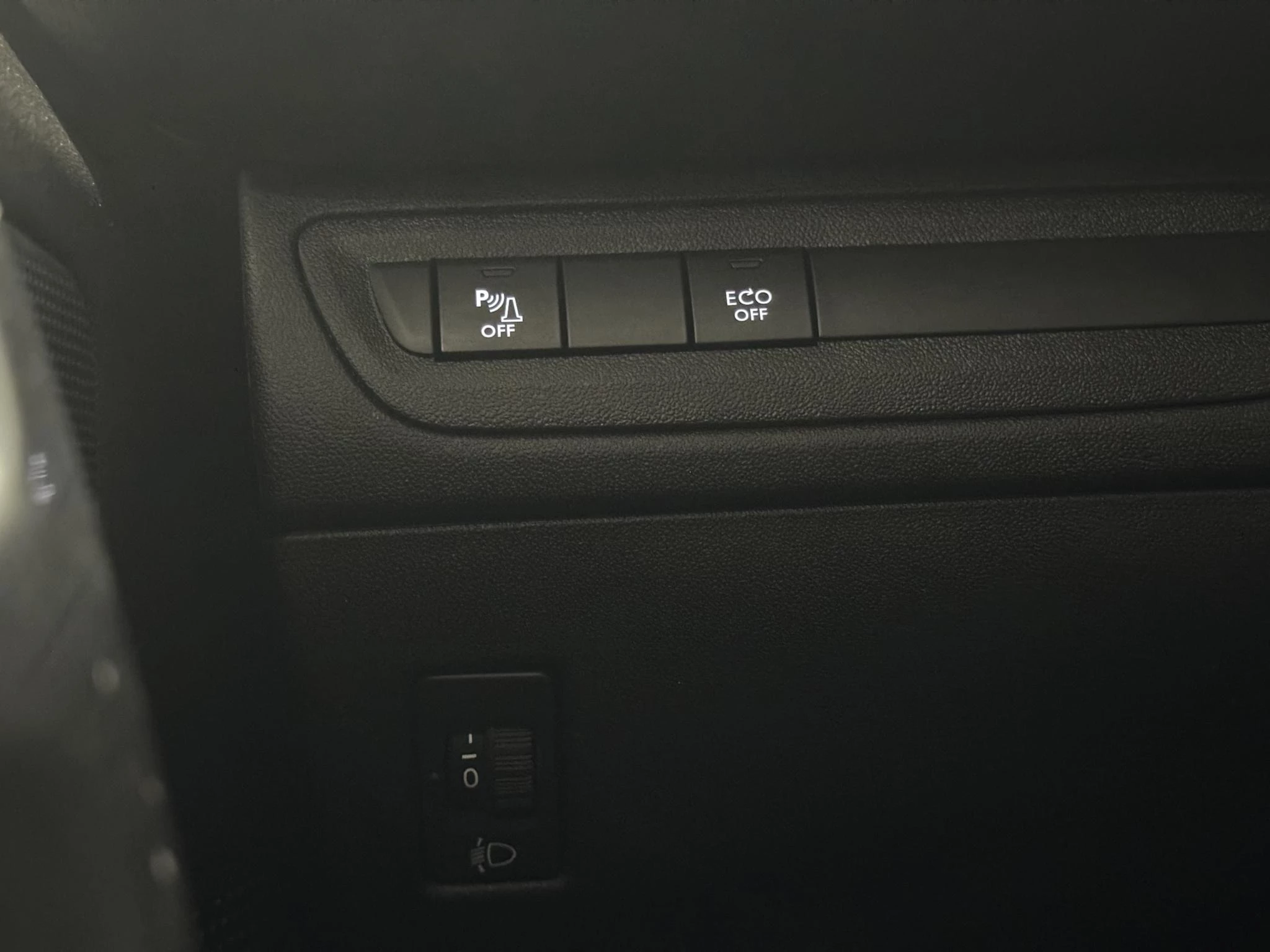 Peugeot-2008-image-13