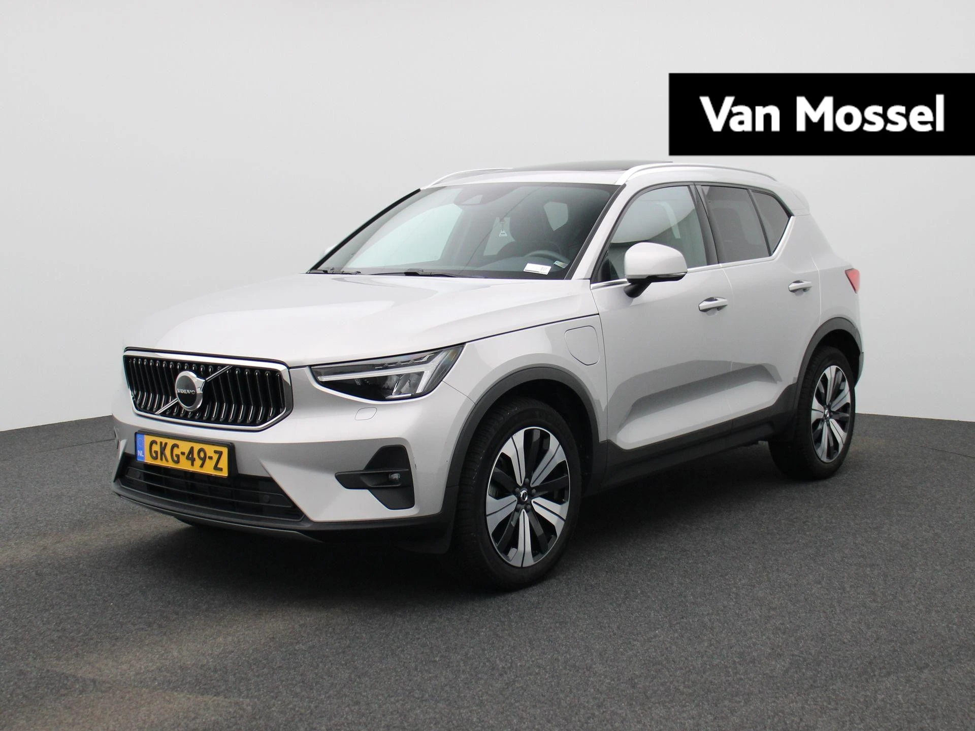 Volvo-XC40-image-0