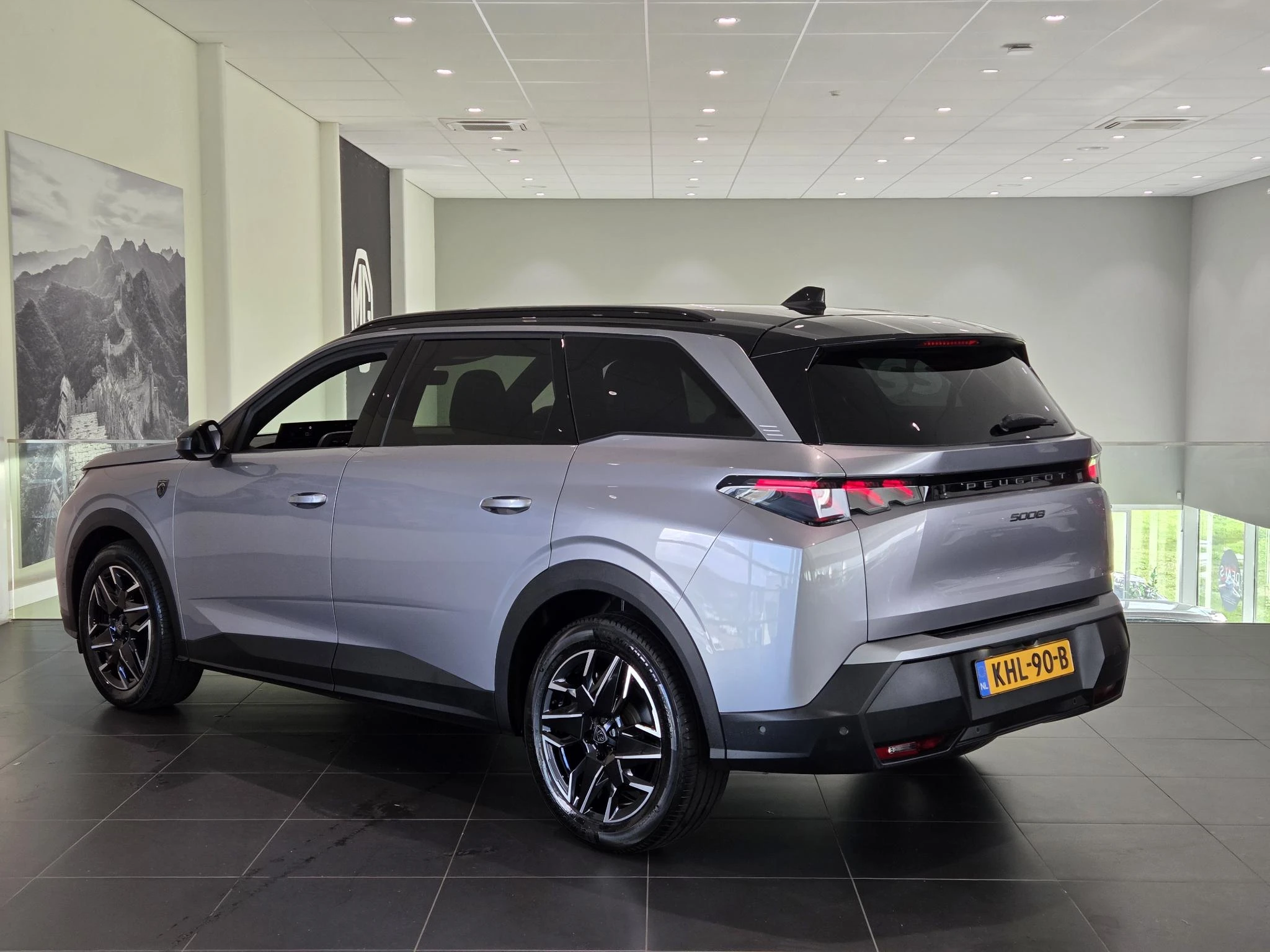 Peugeot-5008-image-3
