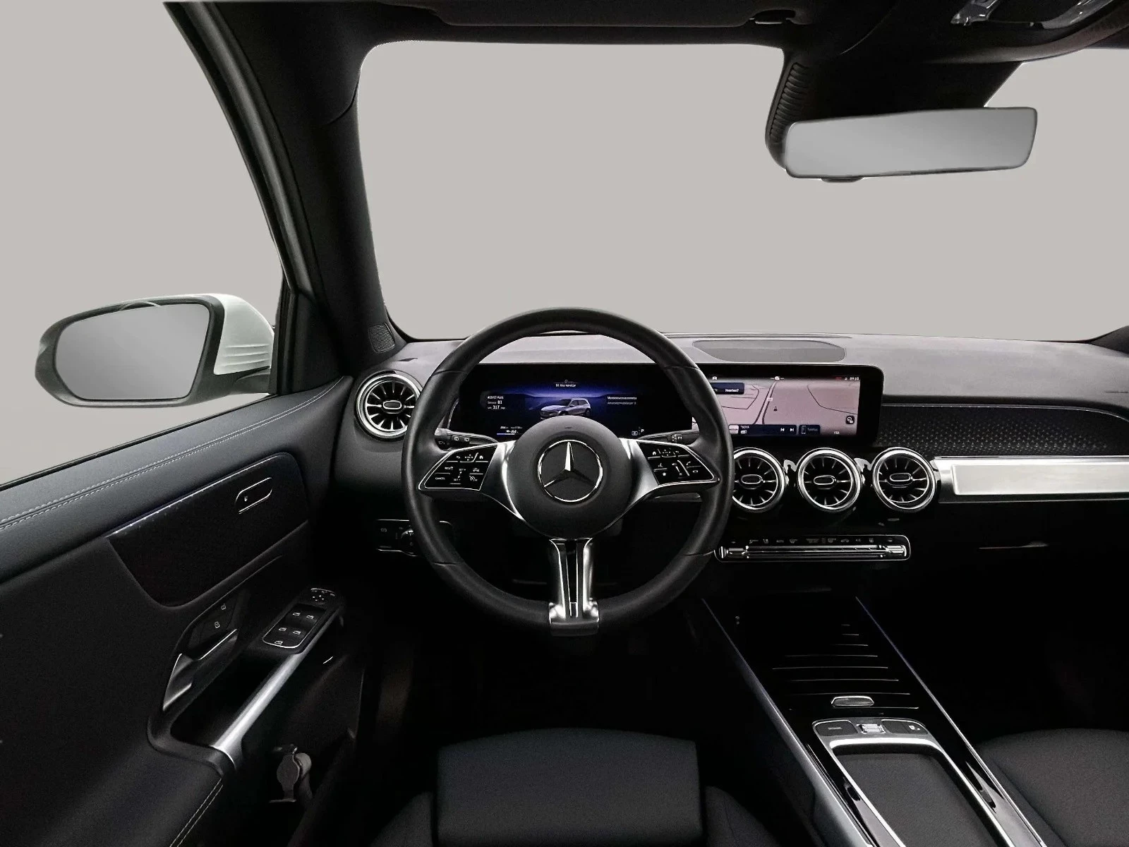 Mercedes-Benz-EQB-image-10