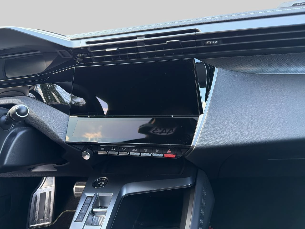 Peugeot-e-308-image-11
