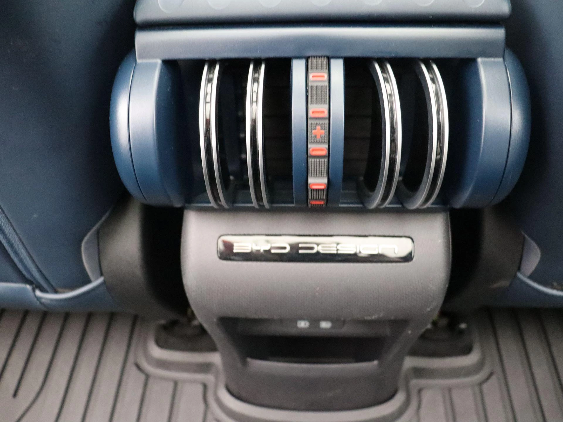 BYD-ATTO 3-image-25