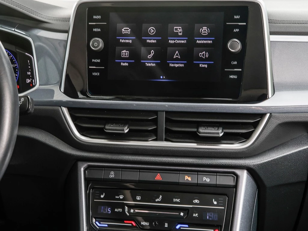 Volkswagen T-Roc 1.5 TSI Style Standhzg., Pano., RFK, Navi., ACC,
