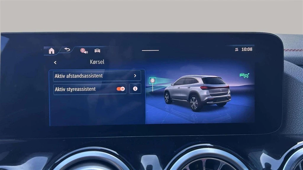Mercedes-Benz-EQA-image-15