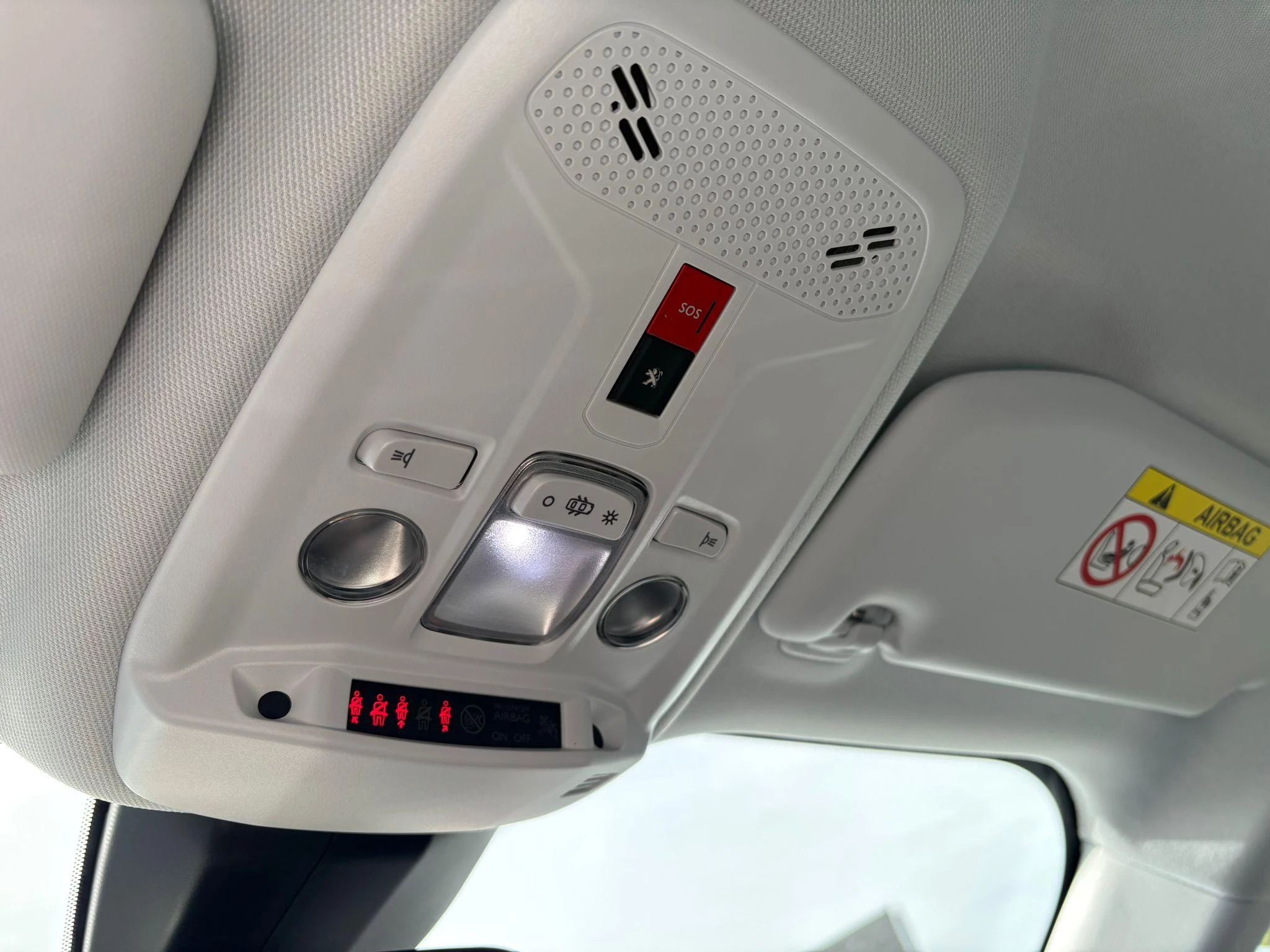 Peugeot-2008-image-19