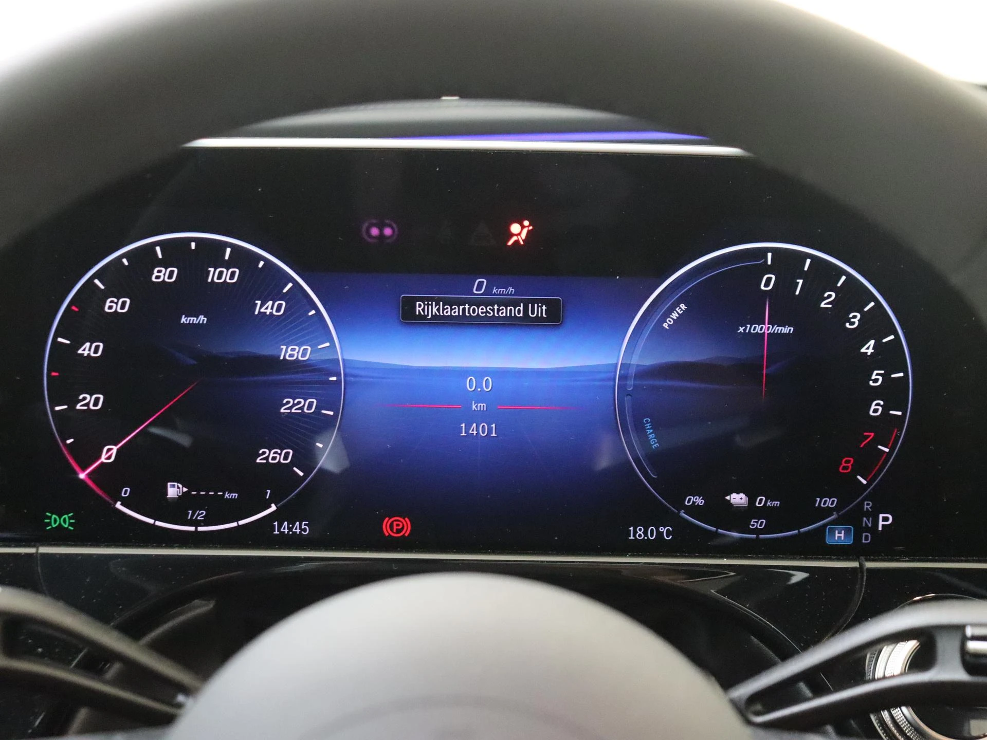 Mercedes-Benz-E-Klasse-image-11