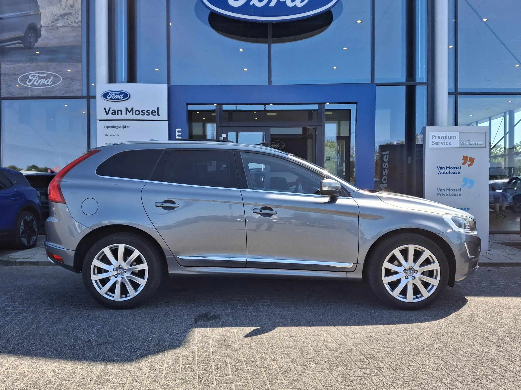 Volvo XC60 2.0 T5 FWD Ocean Race